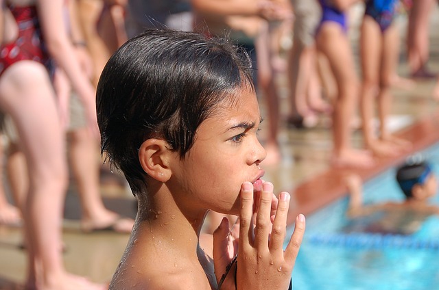 他展示了他
